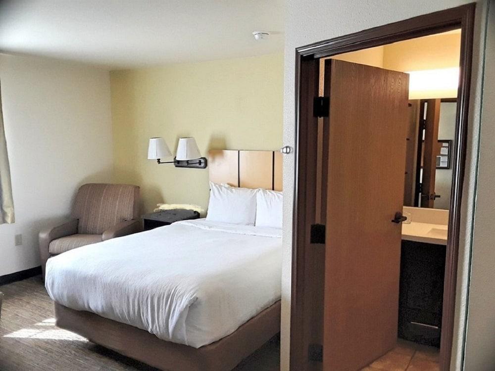 Candlewood Suites Tulsa Broken Arrow Exterior foto